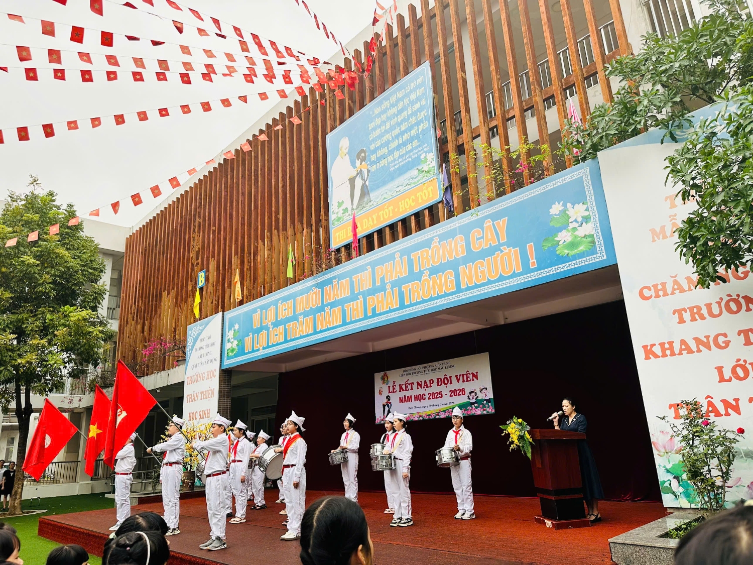 Z7672054165063 D7f59fb4c013eb9a5b26114b7d0d48ae